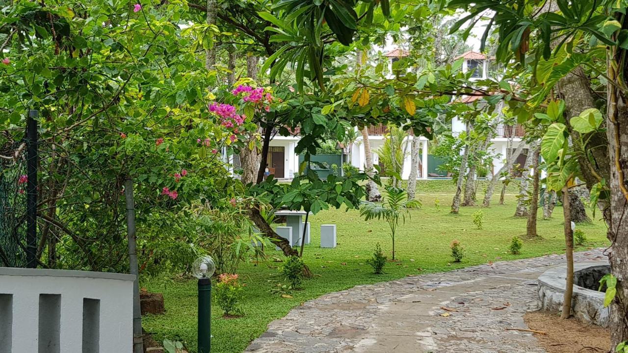 Nature Paradise Villa Balapitiya Buitenkant foto